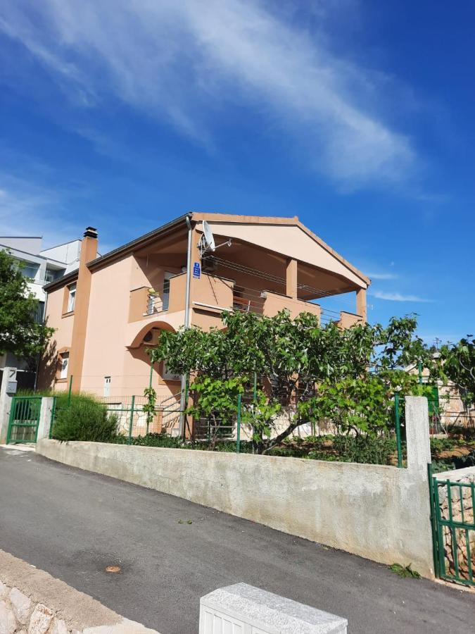 Danisacroatia Apartment มาสเลนีซา ภายนอก รูปภาพ