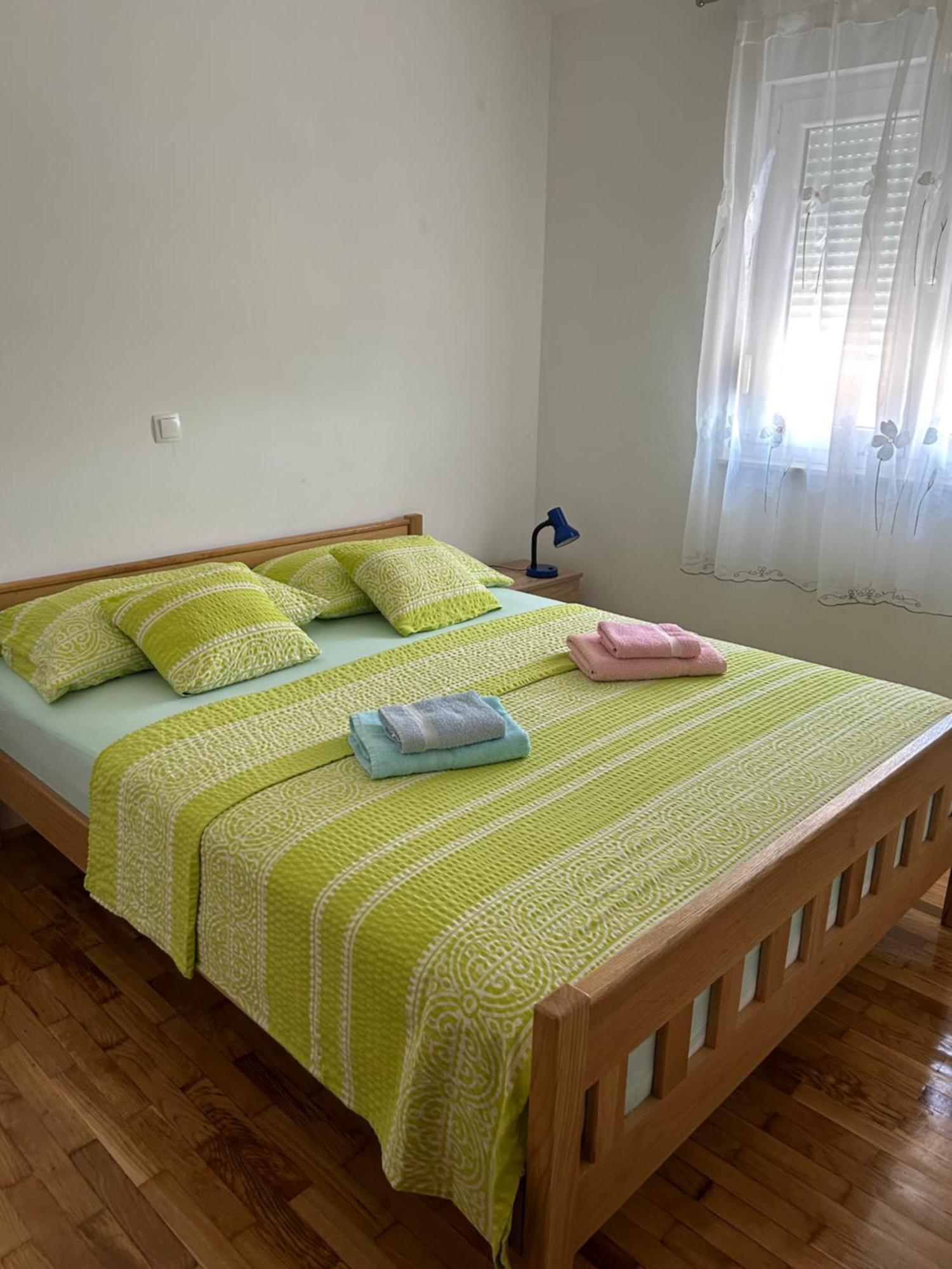Danisacroatia Apartment มาสเลนีซา ภายนอก รูปภาพ